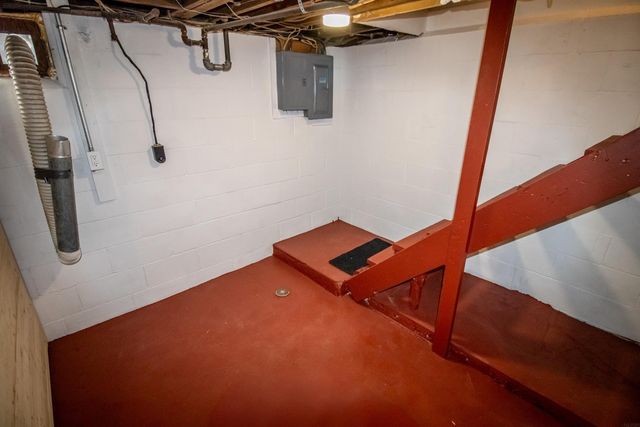 1309 Grandview Avenue, Waterloo, IA 50703