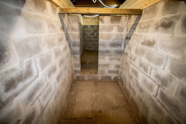 1309 Grandview Avenue, Waterloo, IA 50703