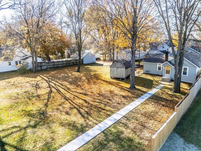 1309 Grandview Avenue, Waterloo, IA 50703