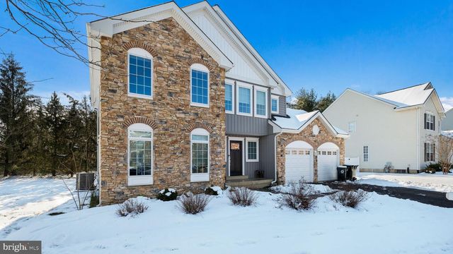 161 EQUESTRIAN DR, New Hope, PA 18938