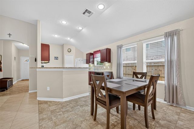 2106 Indian Clearing Trail, Rosenberg, TX 77471