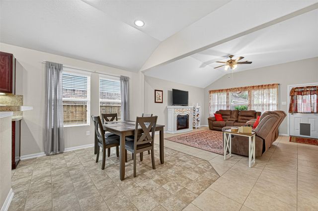 2106 Indian Clearing Trail, Rosenberg, TX 77471