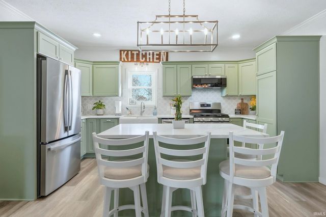 19203 6th Road, Plymouth, IN 46563