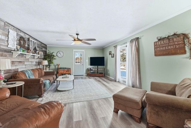 19203 6th Road, Plymouth, IN 46563