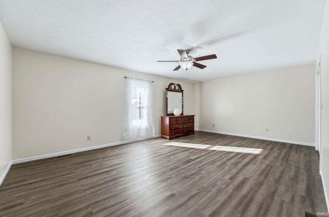 19203 6th Road, Plymouth, IN 46563