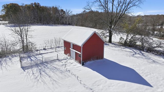 19203 6th Road, Plymouth, IN 46563