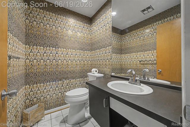 4231 Windridge Court, West Bloomfield Charter Township, MI 48323