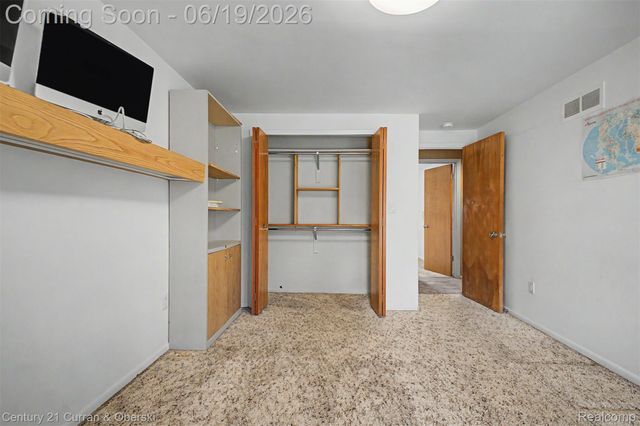 4231 Windridge Court, West Bloomfield Charter Township, MI 48323