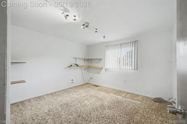 4231 Windridge Court, West Bloomfield Charter Township, MI 48323