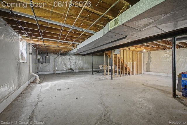 4231 Windridge Court, West Bloomfield Charter Township, MI 48323