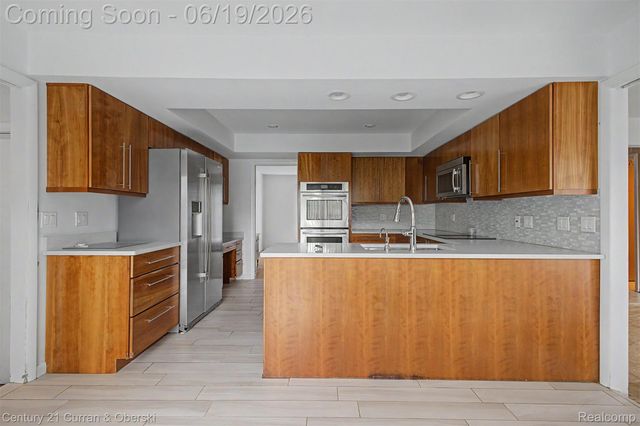 4231 Windridge Court, West Bloomfield Charter Township, MI 48323