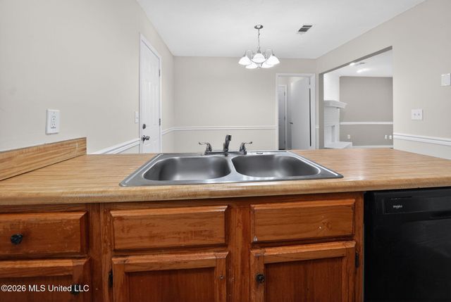 1418 Cooks, Jackson, MS 39212