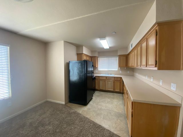 223 N Hall Street, Visalia, CA 93291