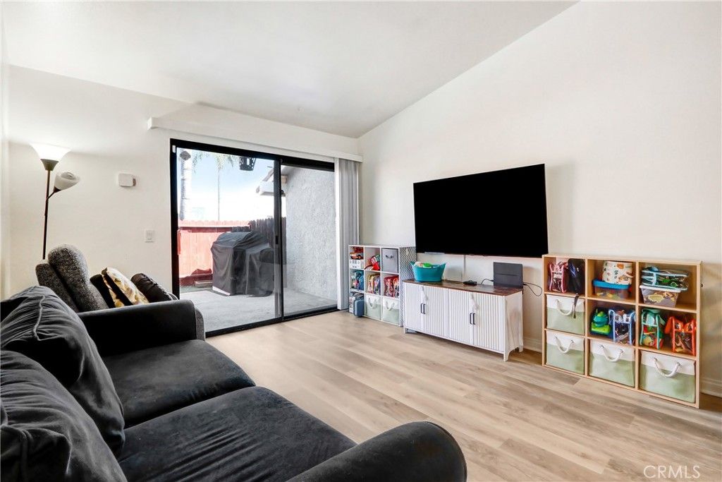 9505 Arlington 17, Riverside, CA 92503 — photo 2