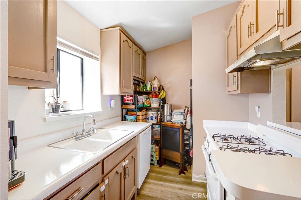 9505 Arlington 17, Riverside, CA 92503 — photo 4