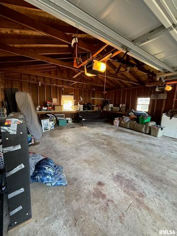 1708 N STATE Street, Marion, IL 62959