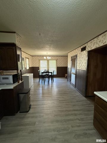 1708 N STATE Street, Marion, IL 62959