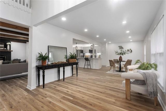 3910 SW Linden Lane, Lee's Summit, MO 64082