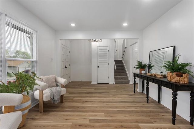 3910 SW Linden Lane, Lee's Summit, MO 64082