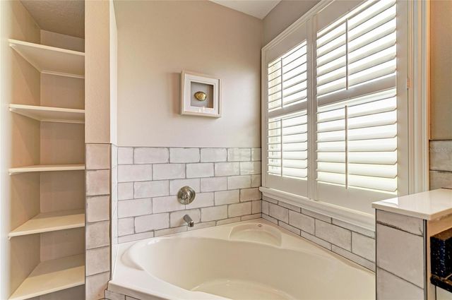 7102 BLUEBELL COURT, Lakewood Ranch, FL 34202