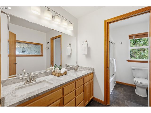 3854 MONROE St, Eugene, OR 97405