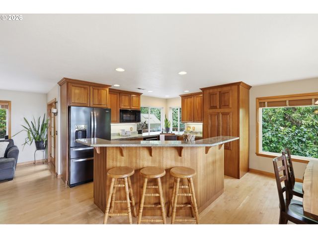 3854 MONROE St, Eugene, OR 97405