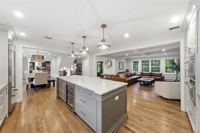 406 Brook Road, Port Jefferson, NY 11777
