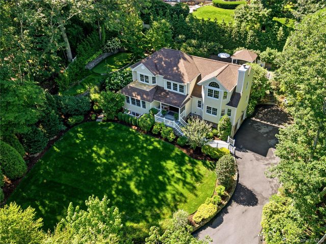 406 Brook Road, Port Jefferson, NY 11777