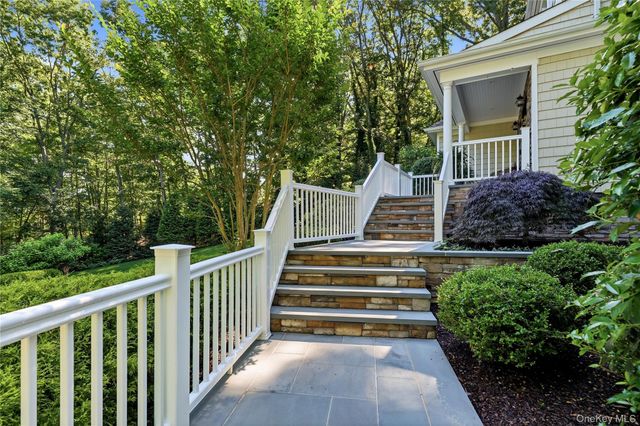 406 Brook Road, Port Jefferson, NY 11777