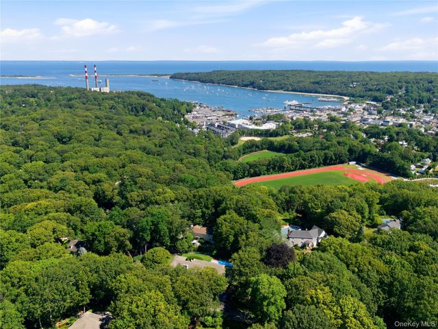 406 Brook Road, Port Jefferson, NY 11777