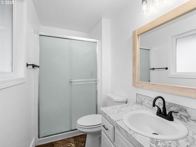 3701 Ne 35TH St, Vancouver, WA 98661