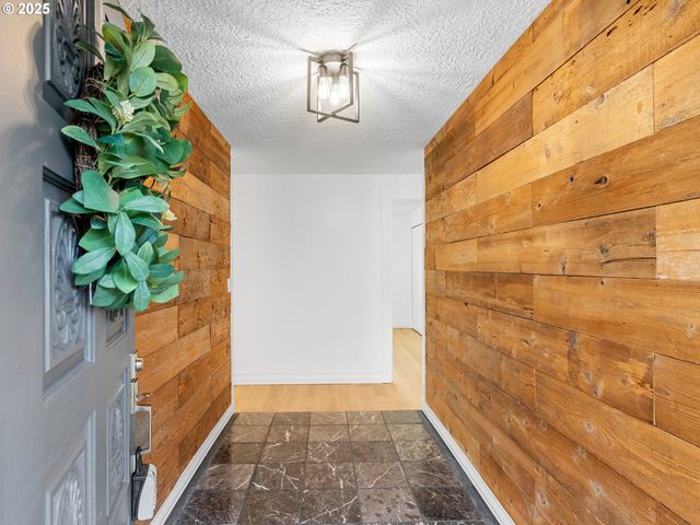 3701 Ne 35TH St, Vancouver, WA 98661