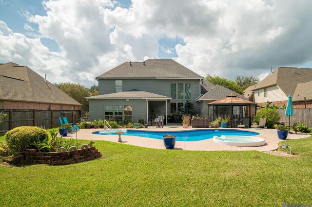 38168 Springwood Ave, Prairieville, LA 70769