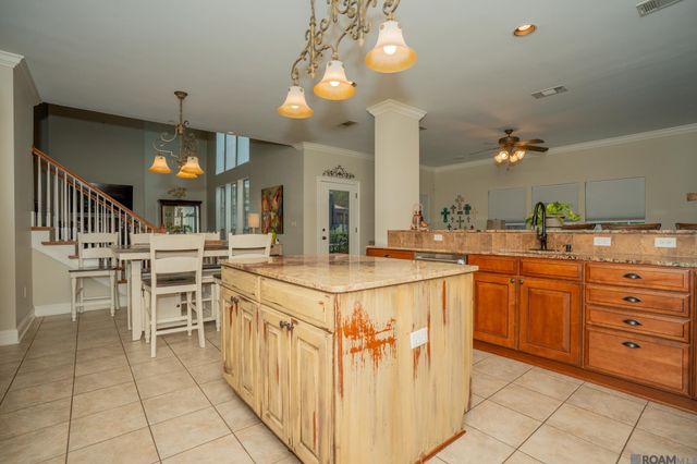 38168 Springwood Ave, Prairieville, LA 70769