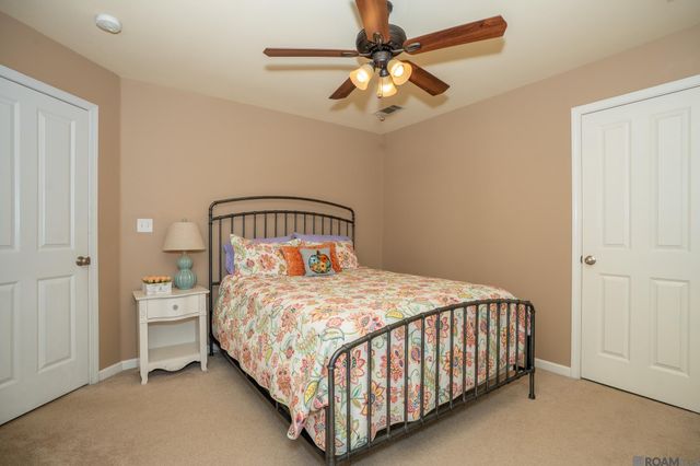 38168 Springwood Ave, Prairieville, LA 70769