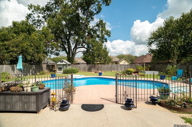38168 Springwood Ave, Prairieville, LA 70769