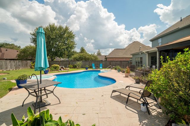 38168 Springwood Ave, Prairieville, LA 70769