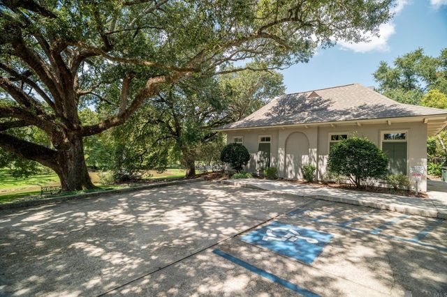 38168 Springwood Ave, Prairieville, LA 70769