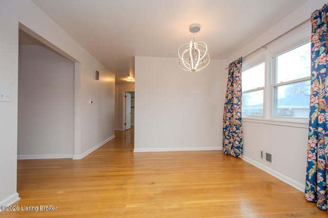 4106 Wallingford Ln, Louisville, KY 40218