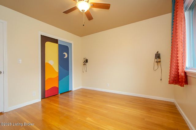 4106 Wallingford Ln, Louisville, KY 40218