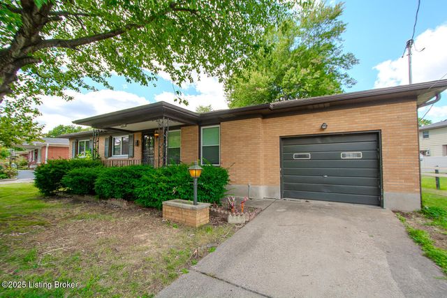 4106 Wallingford Ln, Louisville, KY 40218