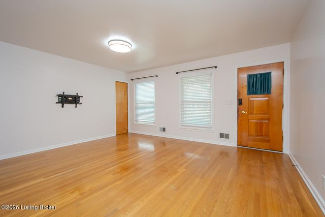 4106 Wallingford Ln, Louisville, KY 40218