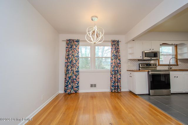 4106 Wallingford Ln, Louisville, KY 40218