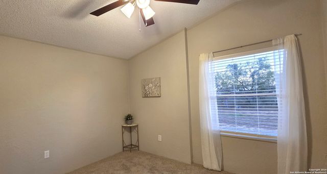 1361 County Road 773, Devine, TX 78016