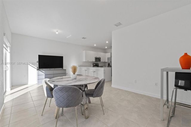 12536 NW 23rd Pl, Miami, FL 33167