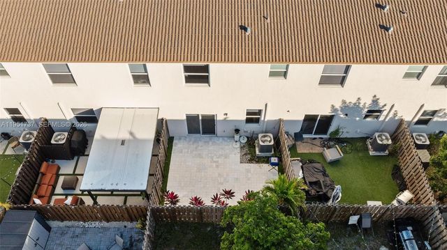 12536 NW 23rd Pl, Miami, FL 33167