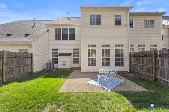 6376 Eagles Crest Ln, Chesterfield, VA 23832