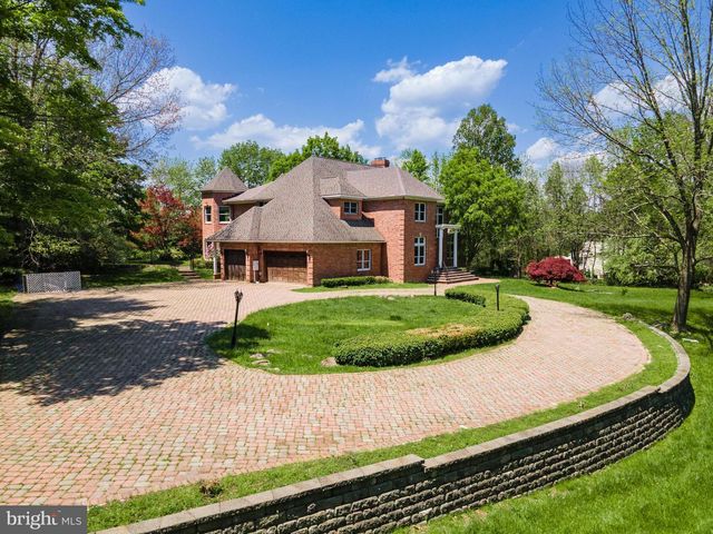 441 HIDDEN LAKE DR, East Stroudsburg, PA 18302