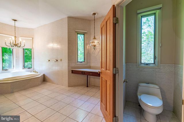 441 HIDDEN LAKE DR, East Stroudsburg, PA 18302