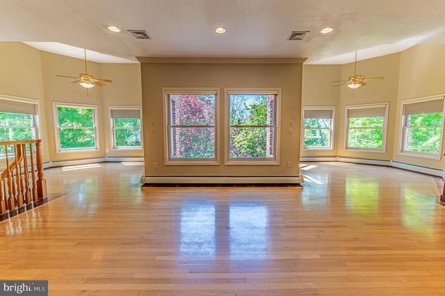 441 HIDDEN LAKE DR, East Stroudsburg, PA 18302